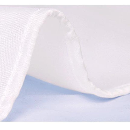 Tenda da doccia bianca in tessuto