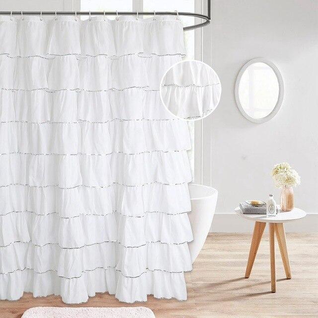 Tenda da doccia elegante con balze